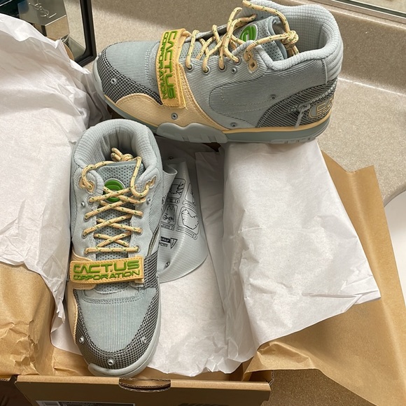 Travis Scott-Grey Haze AIR TRAINER 1 SP Nike Collab size 6 Mens (7.5 Wmns) *New* - Picture 3 of 11